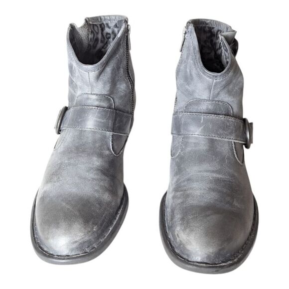 BORN Regis Grey Distressed  Leather Ankle Boot Size 10 - Picture 4 of 10